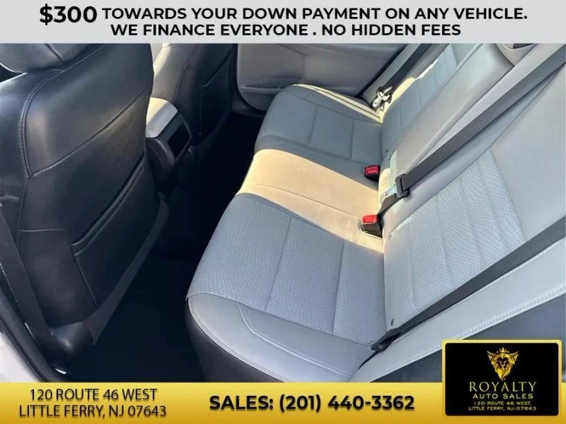 2016 Toyota Camry 7th Gen - Image 10 of 12