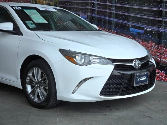 2016 Toyota Camry 7th Gen - Image 2 of 21