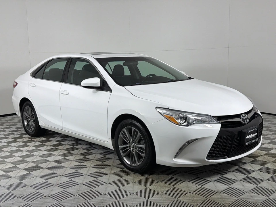 2016 Toyota Camry 7th Gen - Image 3 of 12