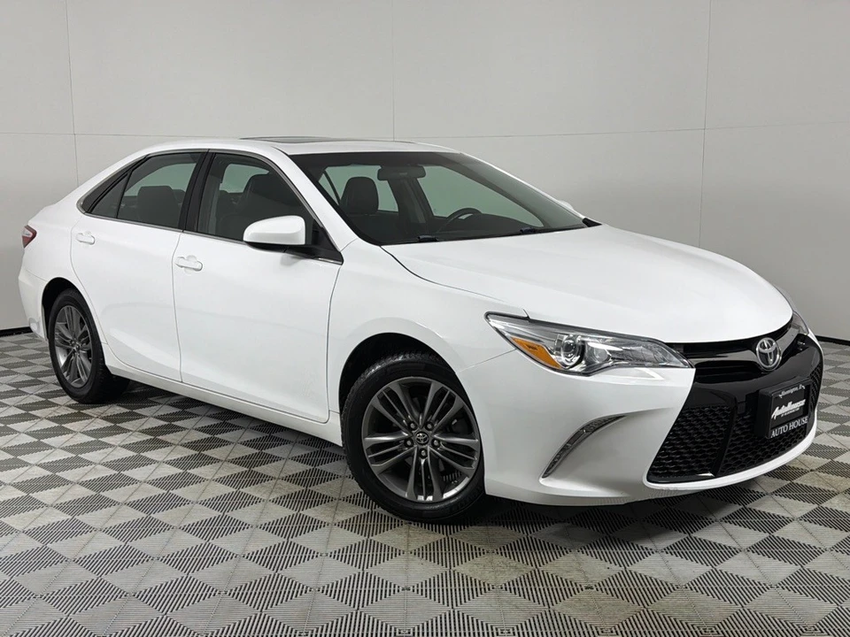 2016 Toyota Camry 7th Gen - Image 2 of 12