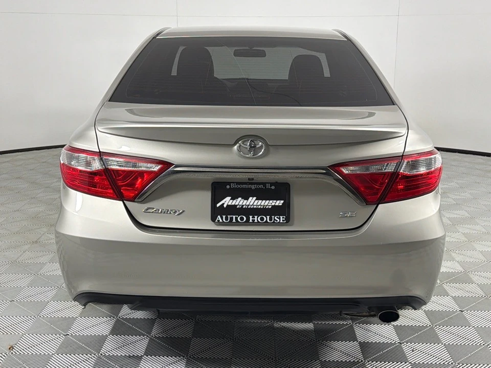 2016 Toyota Camry 7th Gen - Image 5 of 12