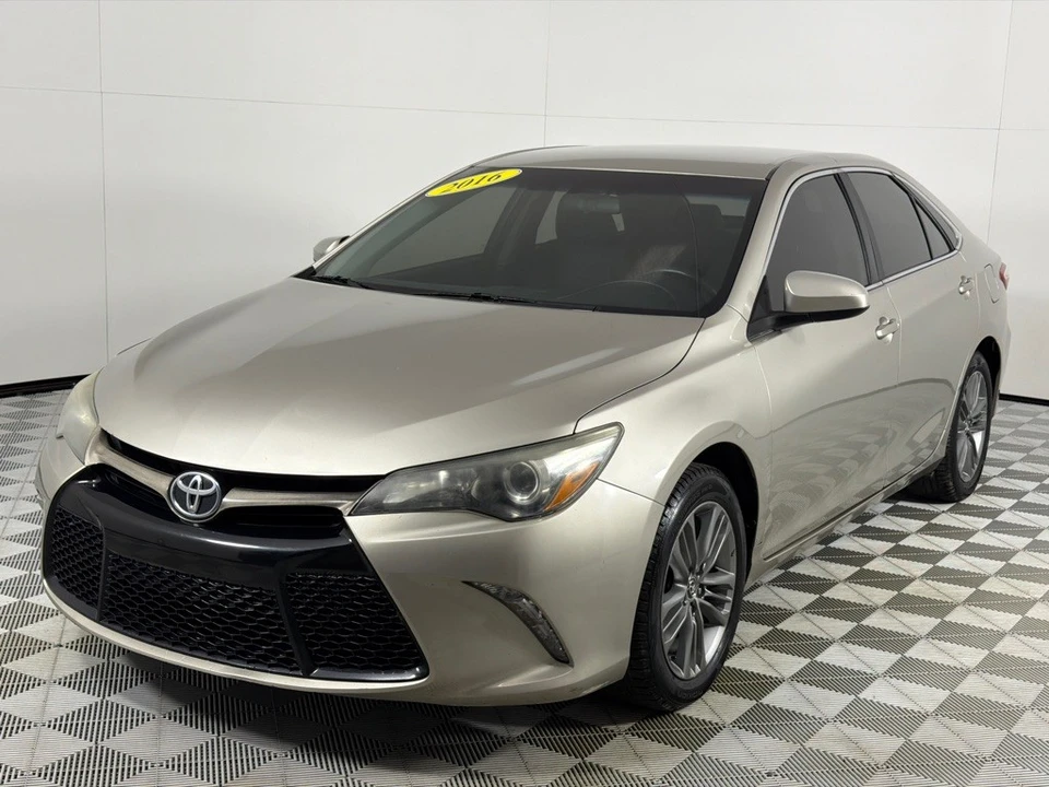 2016 Toyota Camry 7th Gen - Image 8 of 12