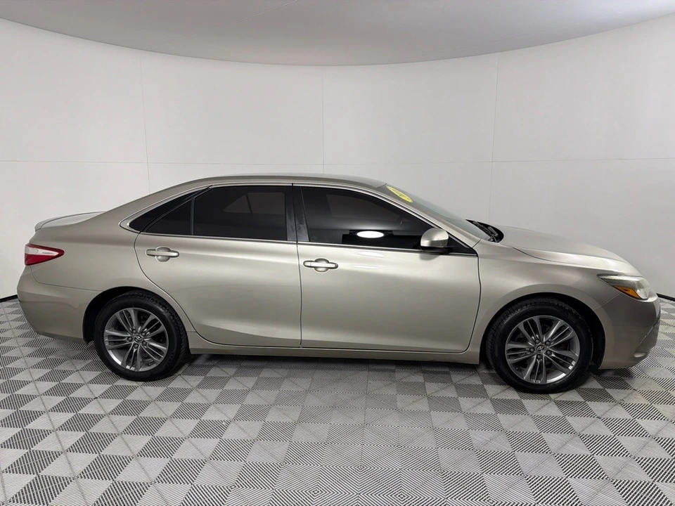 2016 Toyota Camry 7th Gen - Image 3 of 12