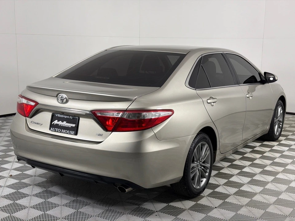 2016 Toyota Camry 7th Gen - Image 4 of 12