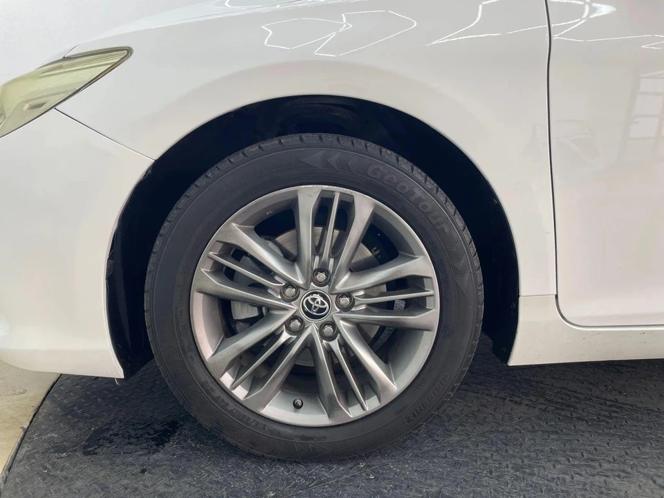 2016 Toyota Camry 7th Gen - Image 31 of 31