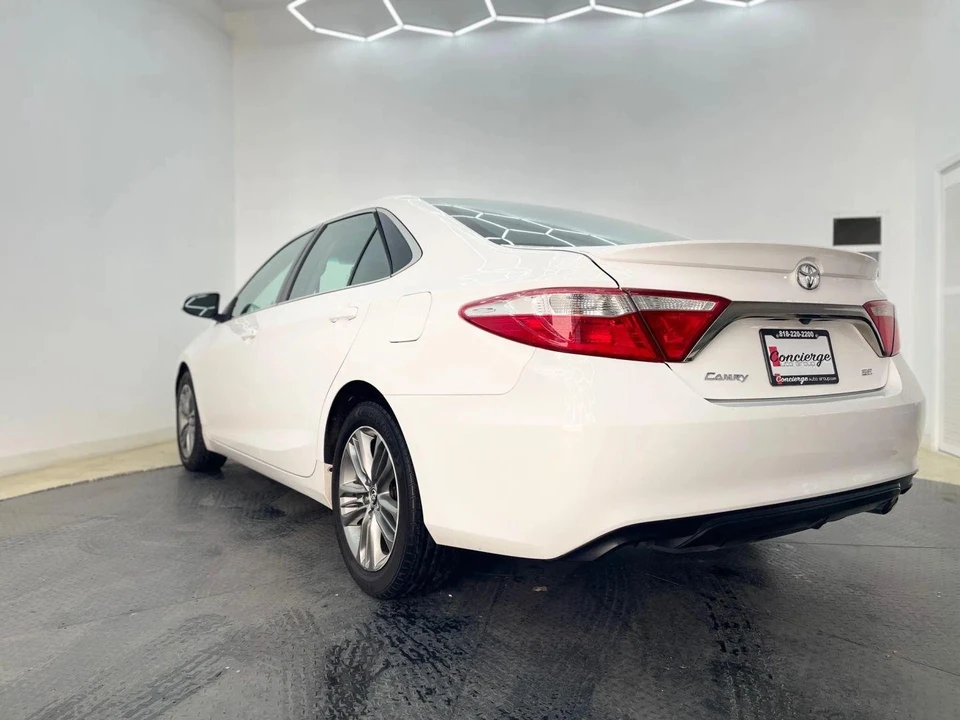2016 Toyota Camry 7th Gen - Image 6 of 31