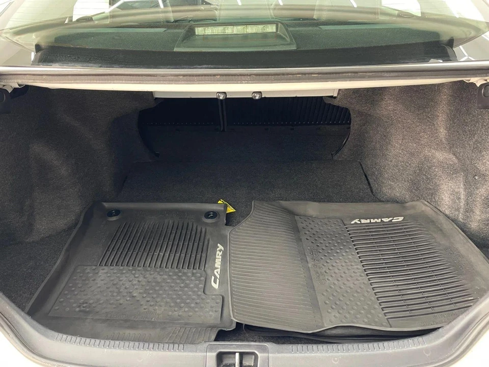 2016 Toyota Camry 7th Gen - Image 30 of 31