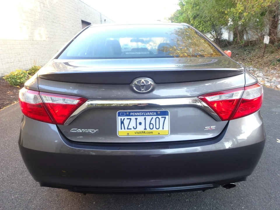 2016 Toyota Camry 7th Gen - Image 5 of 20