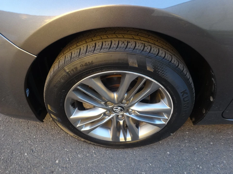 2016 Toyota Camry 7th Gen - Image 8 of 20