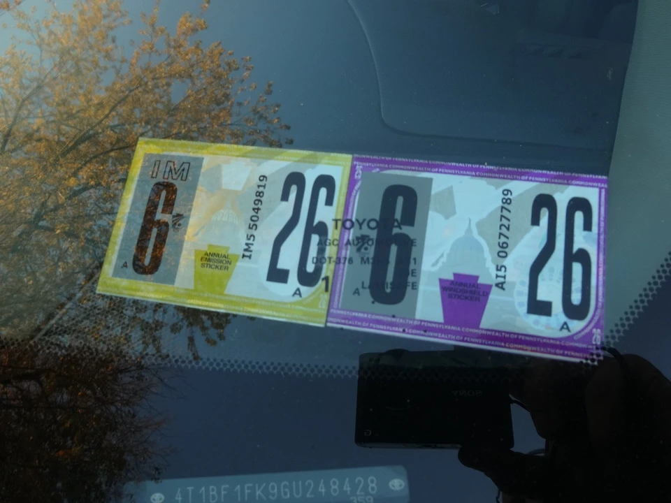 2016 Toyota Camry 7th Gen - Image 13 of 20