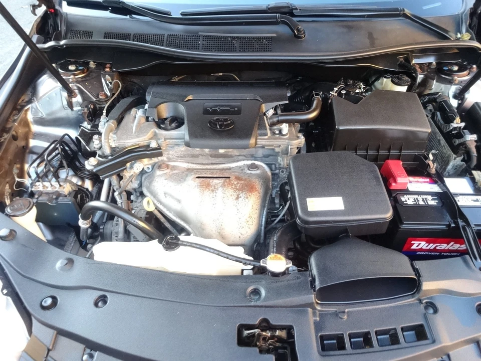 2016 Toyota Camry 7th Gen - Image 12 of 20