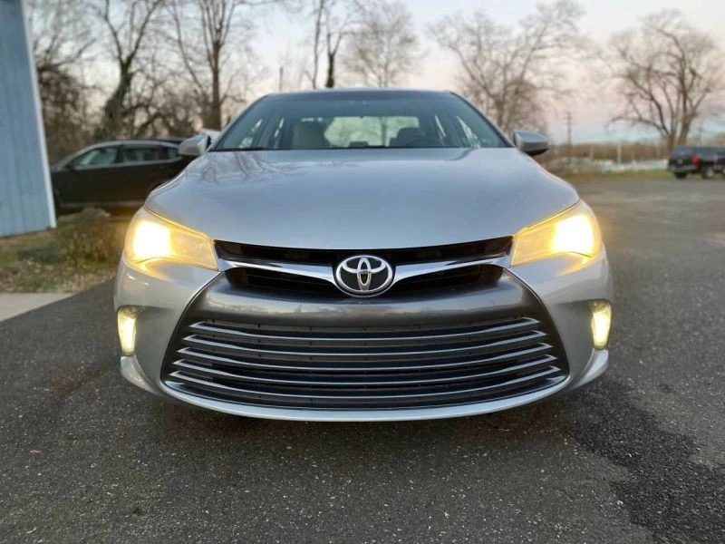 2016 Toyota Camry 7th Gen - Image 9 of 12