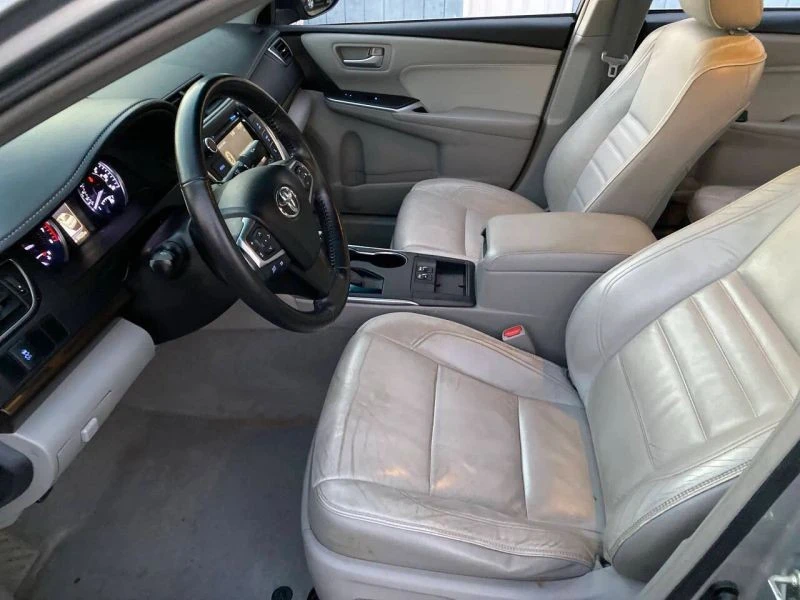 2016 Toyota Camry 7th Gen - Image 10 of 12