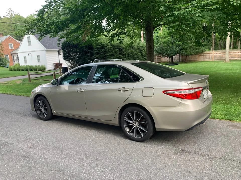 2016 Toyota Camry 7th Gen - Image 3 of 8