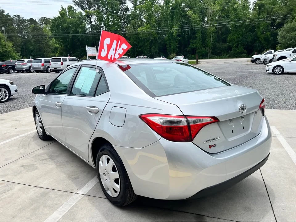 2016 Toyota Corolla 11th Gen - Image 5 of 11