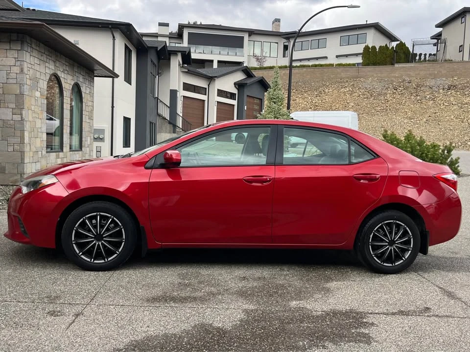 2016 Toyota Corolla 11th Gen - Image 3 of 11