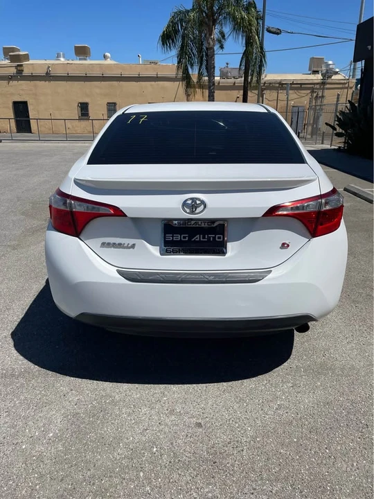 2016 Toyota Corolla 11th Gen - Image 5 of 10