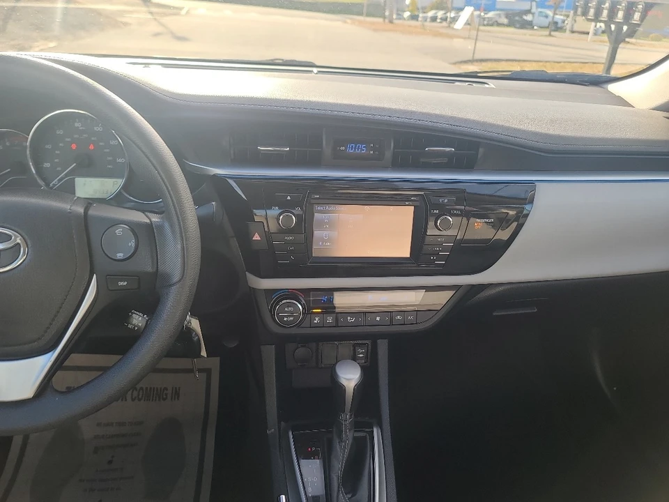 2016 Toyota Corolla 11th Gen - Image 16 of 20