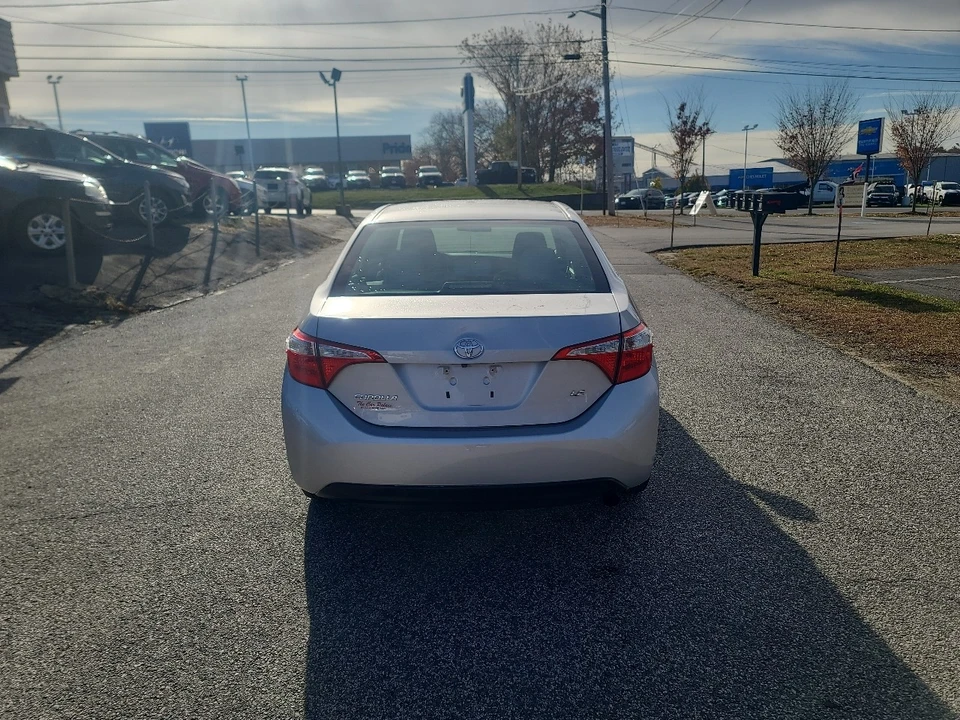 2016 Toyota Corolla 11th Gen - Image 6 of 20