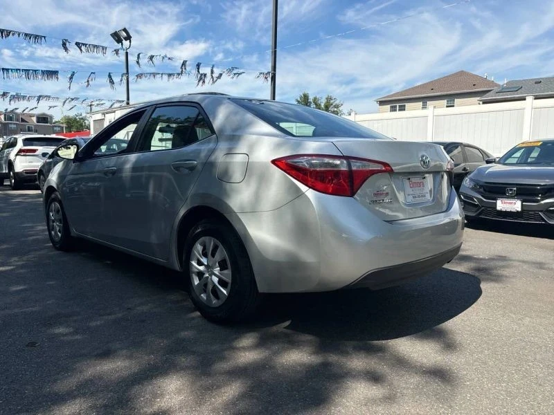 2016 Toyota Corolla 11th Gen - Image 4 of 12