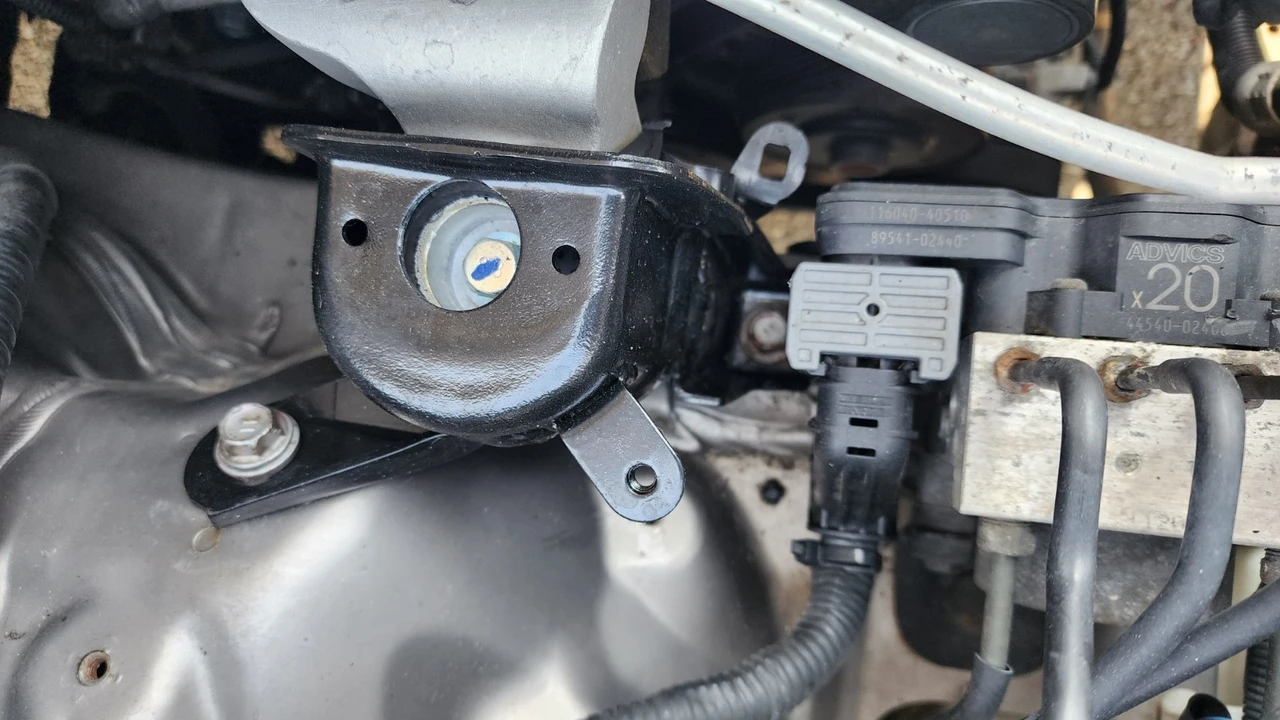 2016 Toyota Corolla 11th Gen - Image 9 of 21