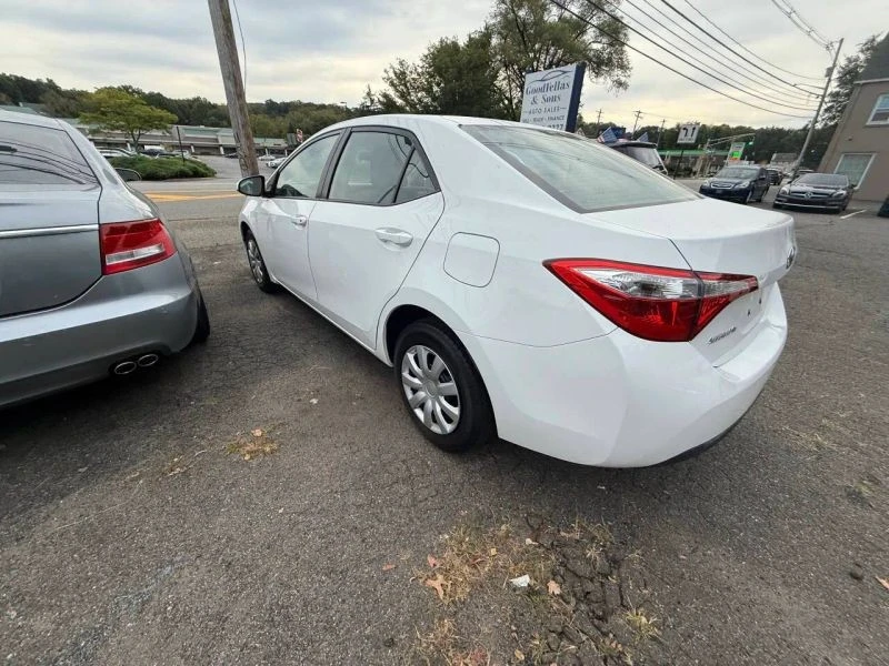 2016 Toyota Corolla 11th Gen - Image 5 of 12