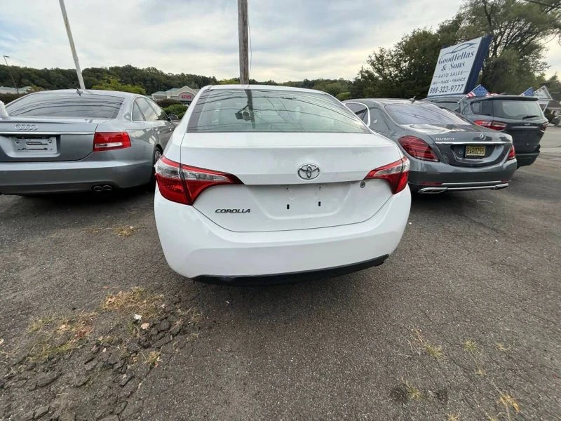 2016 Toyota Corolla 11th Gen - Image 8 of 12