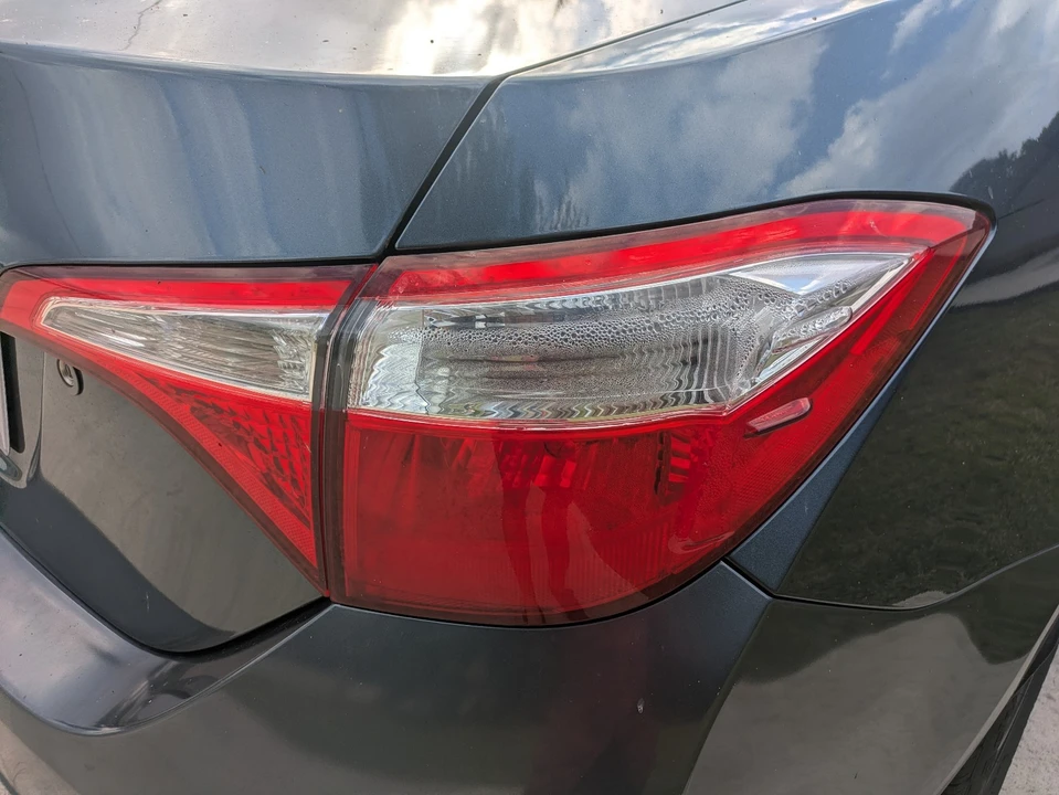2016 Toyota Corolla 11th Gen - Image 13 of 21