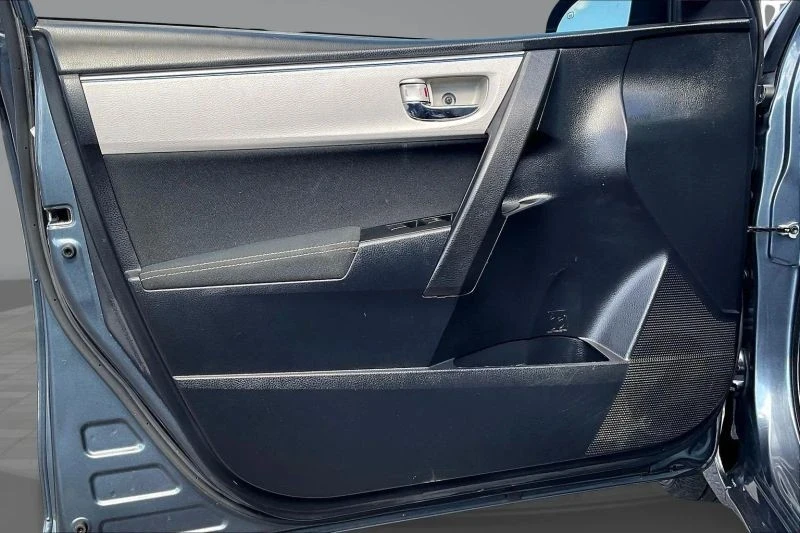 2016 Toyota Corolla 11th Gen - Image 9 of 12
