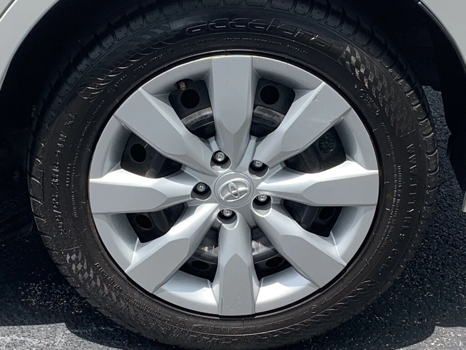 2016 Toyota Corolla 11th Gen - Image 10 of 12