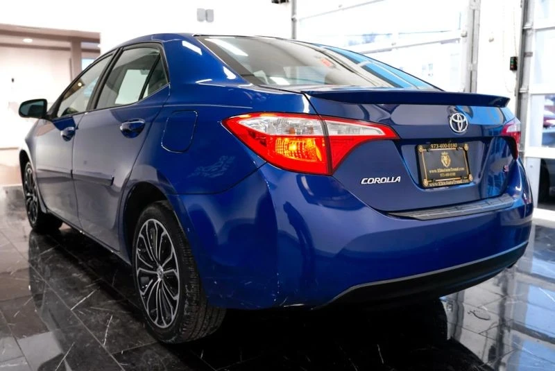 2016 Toyota Corolla 11th Gen - Image 9 of 12