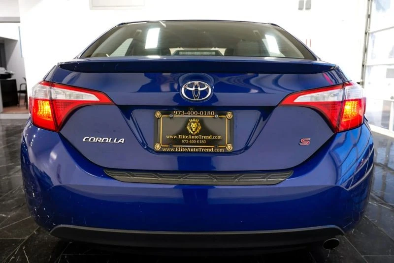 2016 Toyota Corolla 11th Gen - Image 8 of 12