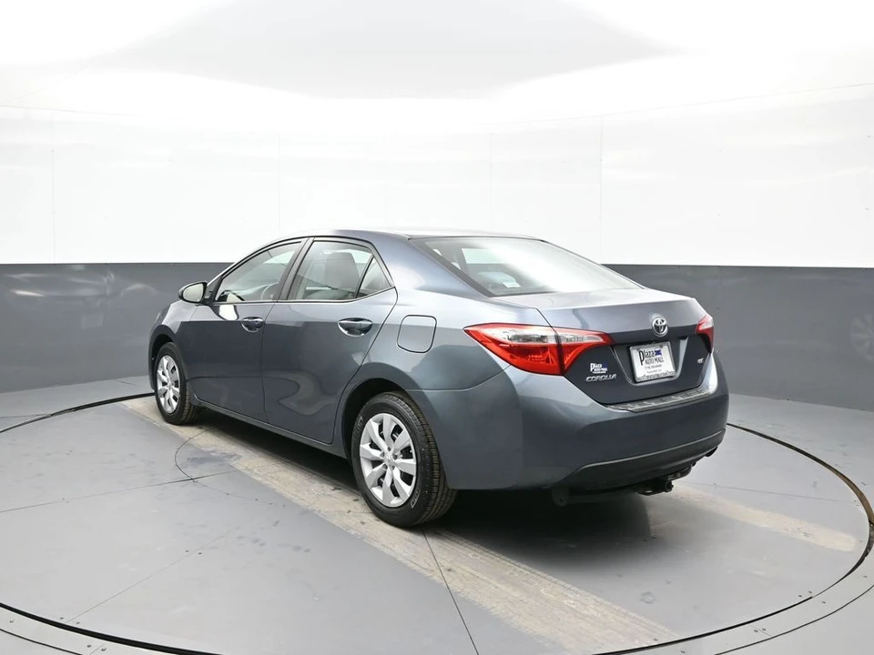 2016 Toyota Corolla 11th Gen - Image 8 of 12