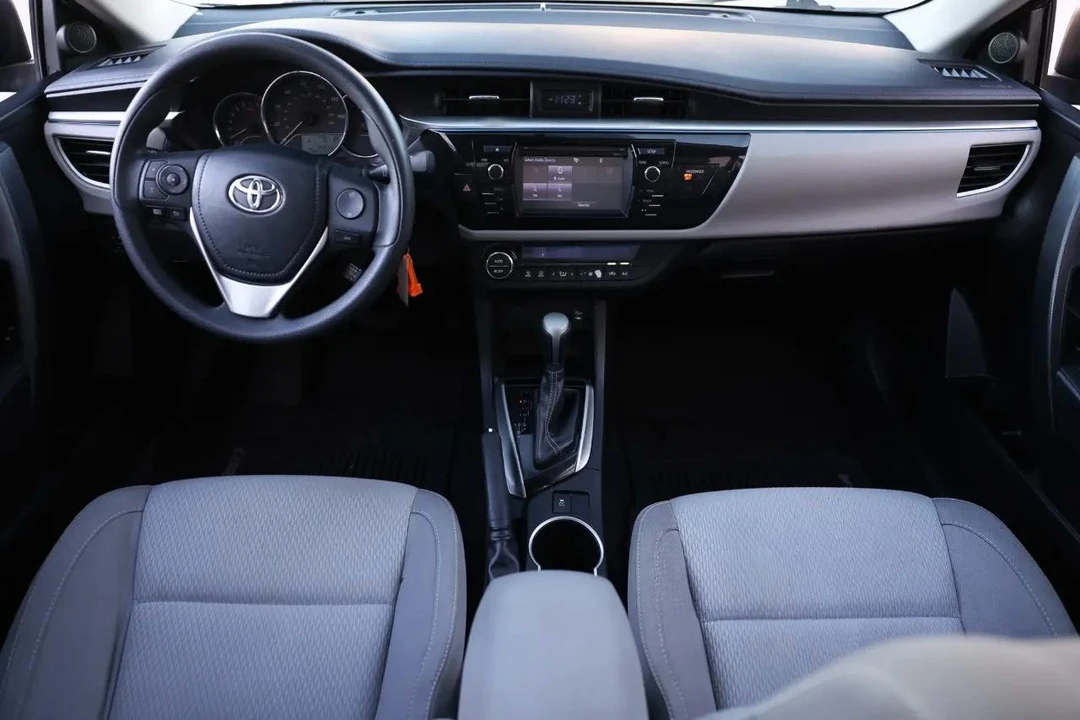 2016 Toyota Corolla 11th Gen - Image 2 of 12