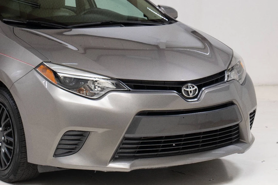 2016 Toyota Corolla 11th Gen - Image 9 of 12