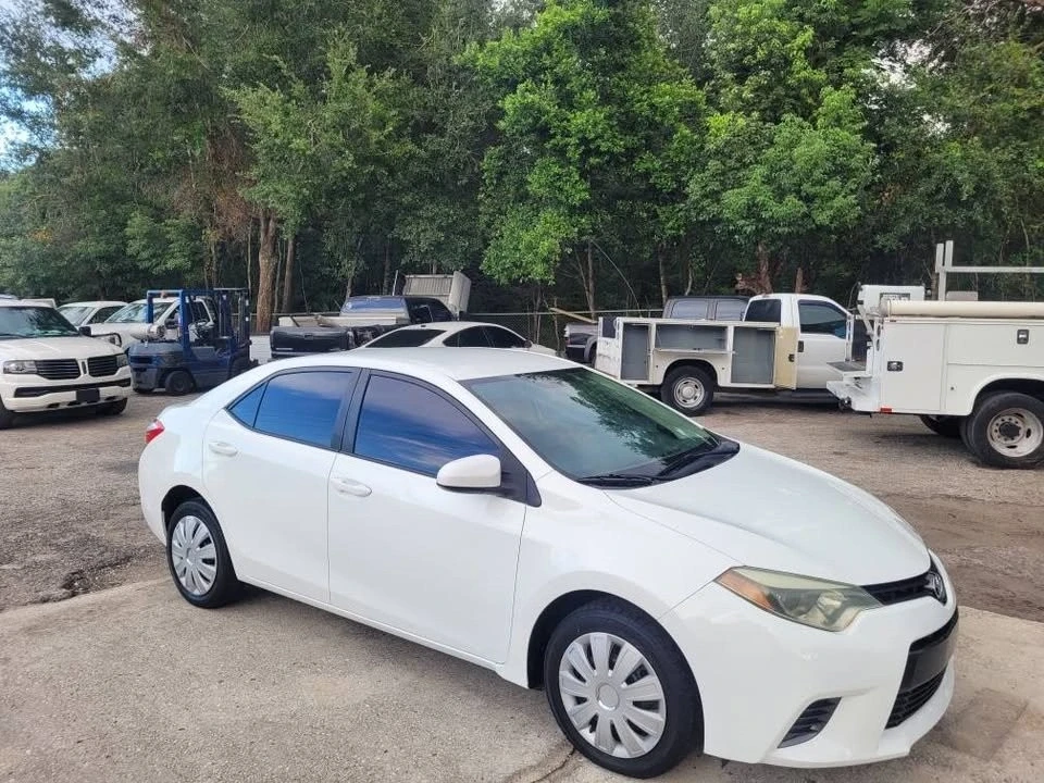 2016 Toyota Corolla 11th Gen - Image 3 of 11