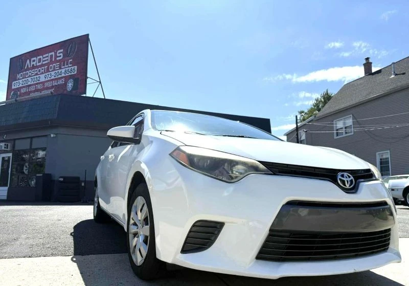 2016 Toyota Corolla 11th Gen - Image 3 of 12
