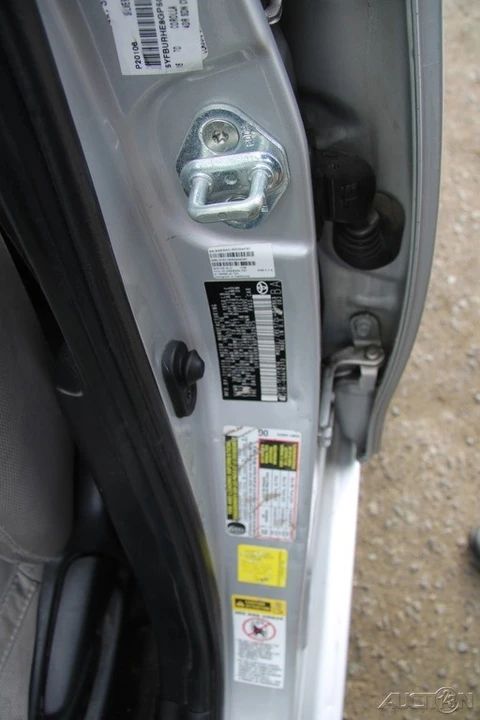 2016 Toyota Corolla 11th Gen - Image 12 of 21