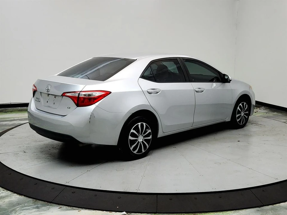 2016 Toyota Corolla 11th Gen - Image 5 of 12