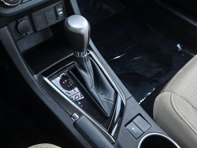 2016 Toyota Corolla 11th Gen - Image 17 of 21