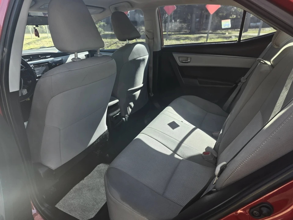2016 Toyota Corolla 11th Gen - Image 9 of 12