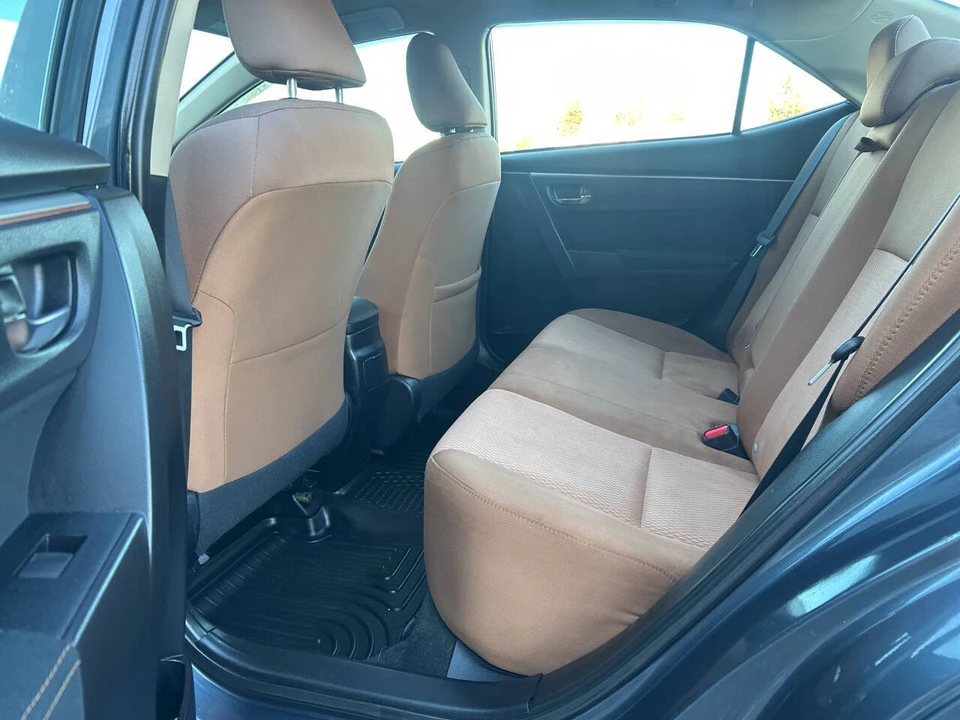2016 Toyota Corolla 11th Gen - Image 9 of 14