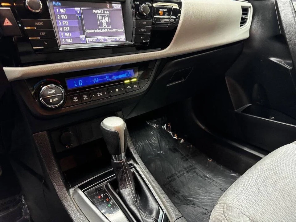 2016 Toyota Corolla 11th Gen - Image 26 of 31