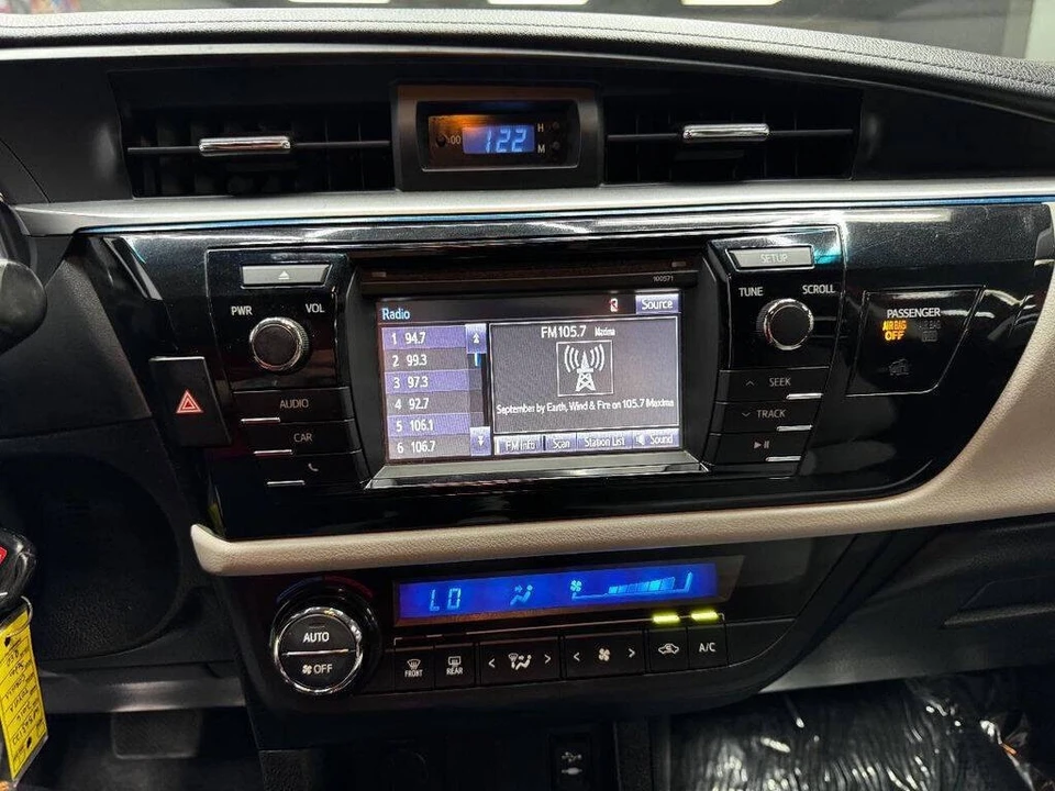 2016 Toyota Corolla 11th Gen - Image 24 of 31