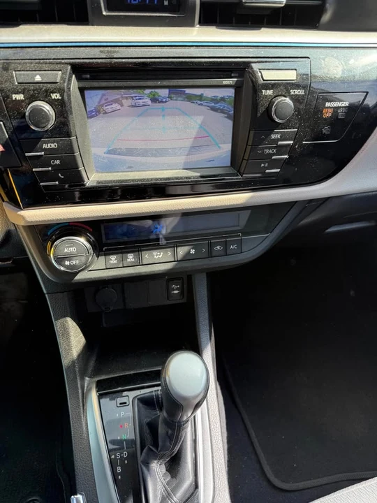 2016 Toyota Corolla 11th Gen - Image 11 of 20
