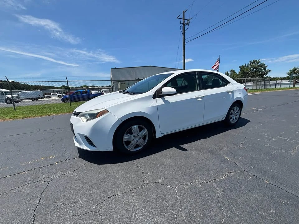 2016 Toyota Corolla 11th Gen - Image 3 of 20
