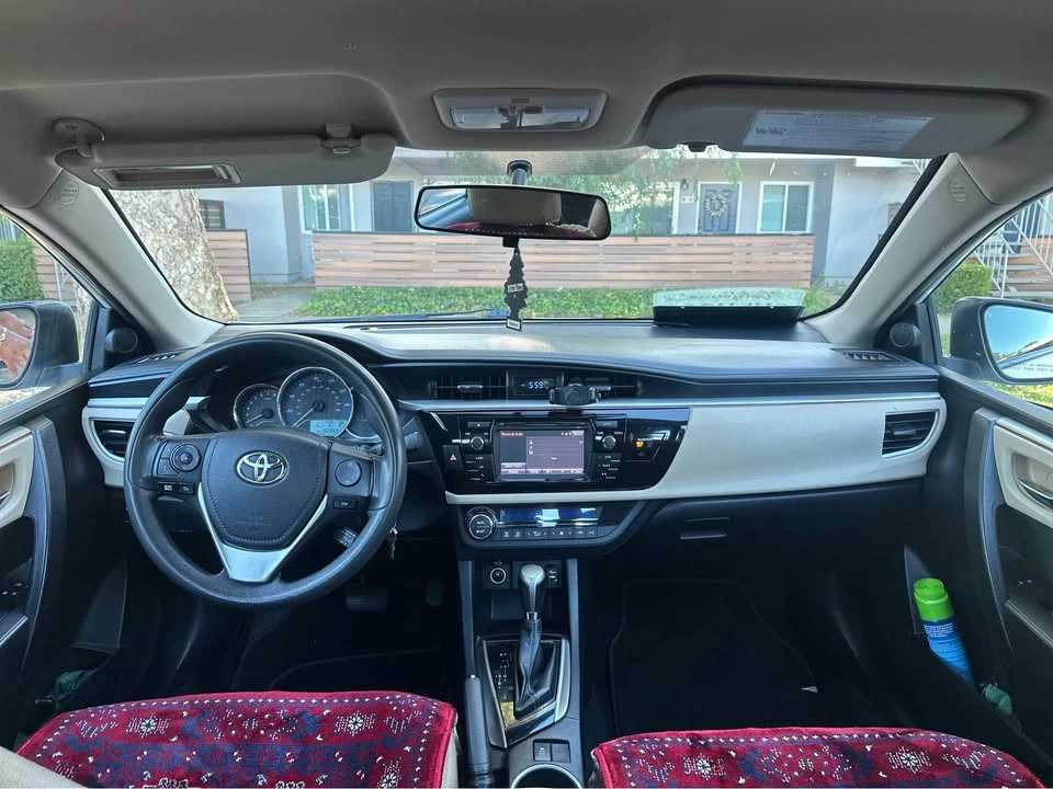 2016 Toyota Corolla 11th Gen - Image 12 of 15