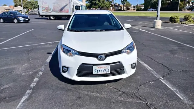 2016 Toyota Corolla LE Sedan 4D