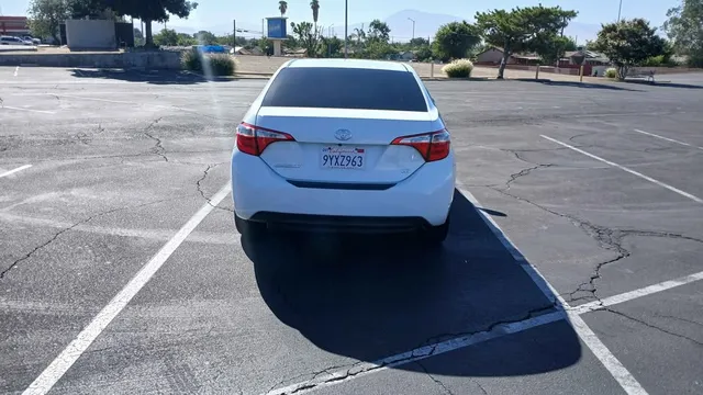 2016 Toyota Corolla 11th Gen - Image 4 of 10