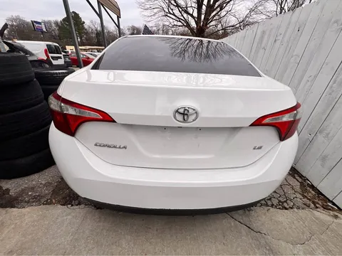 2016 Toyota Corolla 11th Gen - Image 4 of 10